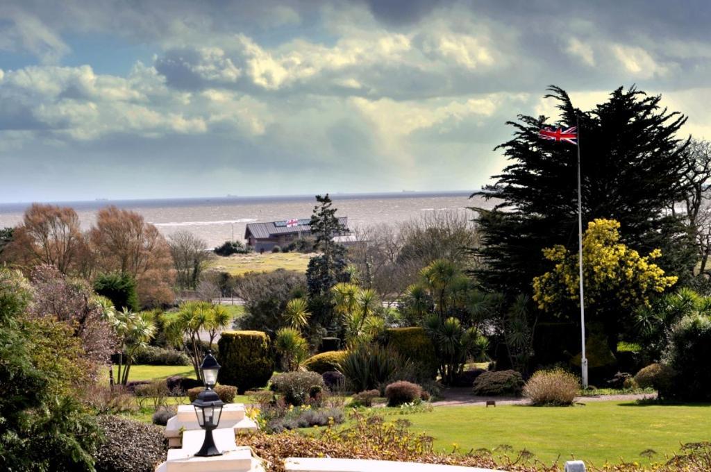 The Devoncourt Resort Exmouth Bagian luar foto